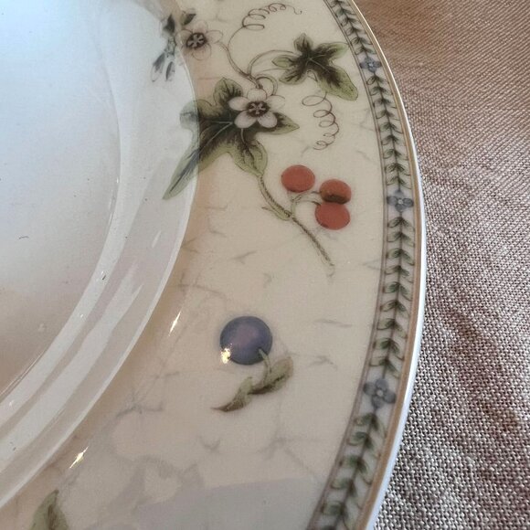 Wedgwood "Fleur" Fine China Replacement Soup Bowl VTG '97 Floral Design 9" Japan - Picture 7 of 12